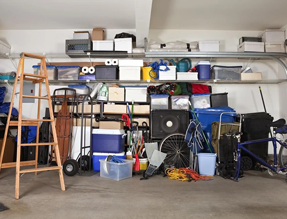 Safe & Fast Seasonal Garage Cleanouts in Bradenton FL